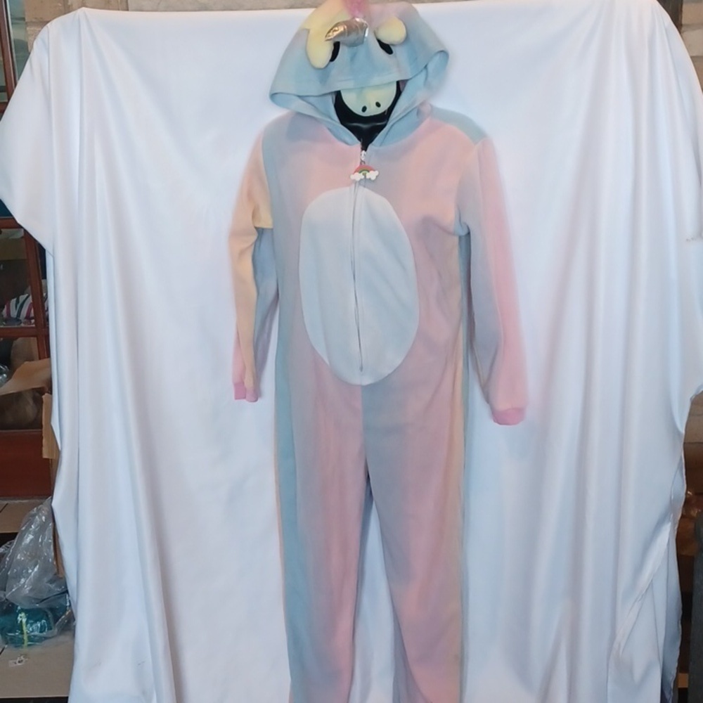 Spirit Halloween unicorn costume, kids sz 12/14, no tail